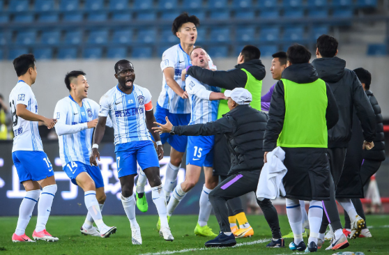 中超-太神奇!16轮就赢1场 泰达总分3-1深足保级了