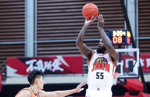 斯55+14罚球制胜！吉林102-101险胜上海终结两连败