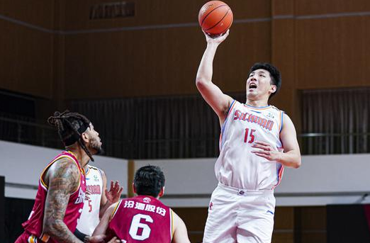 亨特35+7 李原宇25+5 原帅28分 四川107-101送山西6连败