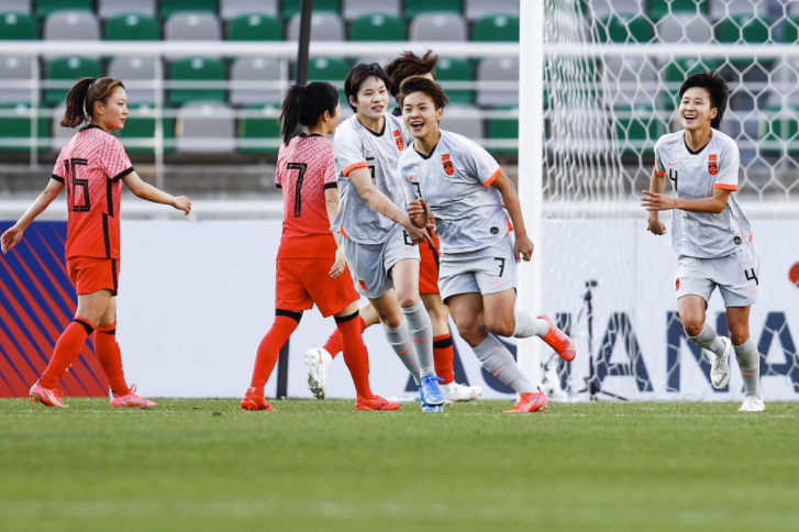 奥预赛-张馨破门王霜点杀制胜 中国女足客场2-1韩国