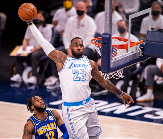 5.16日NBA纪录：詹皇生涯超50000分钟 兰德尔轰出神三双