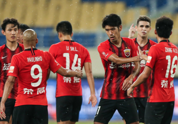 中超-李超诡异乌龙吕文君传射 海港3-0送武汉12轮不胜 