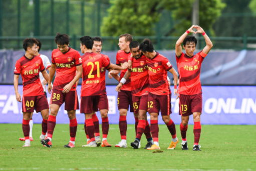 中超-尹鸿博建功于海染红颜骏凌扑点 河北1-0小胜上海海港