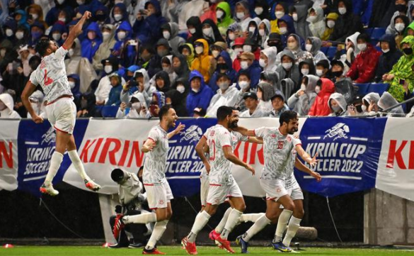 麒麟杯决赛-突尼斯3-0完胜日本夺冠 吉田麻也两送大礼