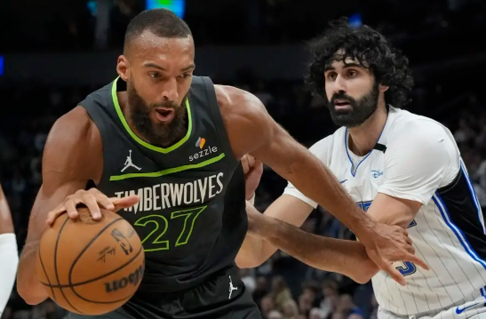 NBA-班凯罗43+11 爱德华兹28+5 森林狼击败魔术取7连胜