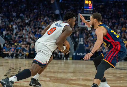 NBA-库里28分 唐斯空砍29+12 勇士擒尼克斯喜获7连胜