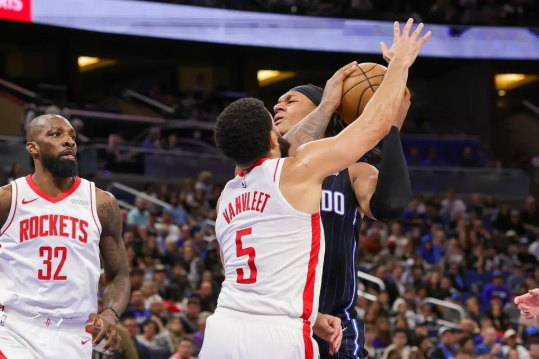 NBA-申京22+12 班凯罗空砍31分 火箭胜魔术豪取8连胜