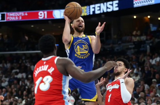 NBA-库里52+10+8 巴特勒27分 格林三双 勇士胜灰熊
