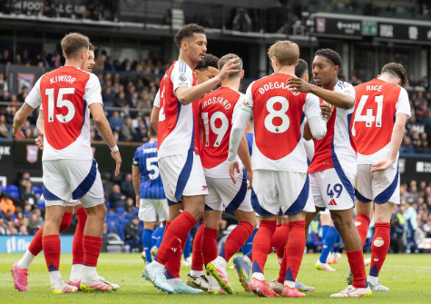 英超-阿森纳4-0轻取十人伊镇 特罗萨德双响梅里诺神助攻