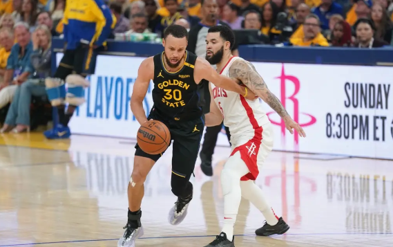 NBA-库里29分 范乔丹29+8+8 火箭再胜勇士总比分3-3