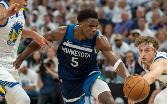 NBA-爱德华兹带伤20+9 库里缺阵 勇士不敌森林狼总分1-1