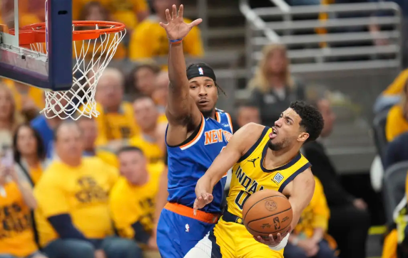 NBA-哈利伯顿32+15+12 西卡30+5 步行者再胜尼克斯总分3-1